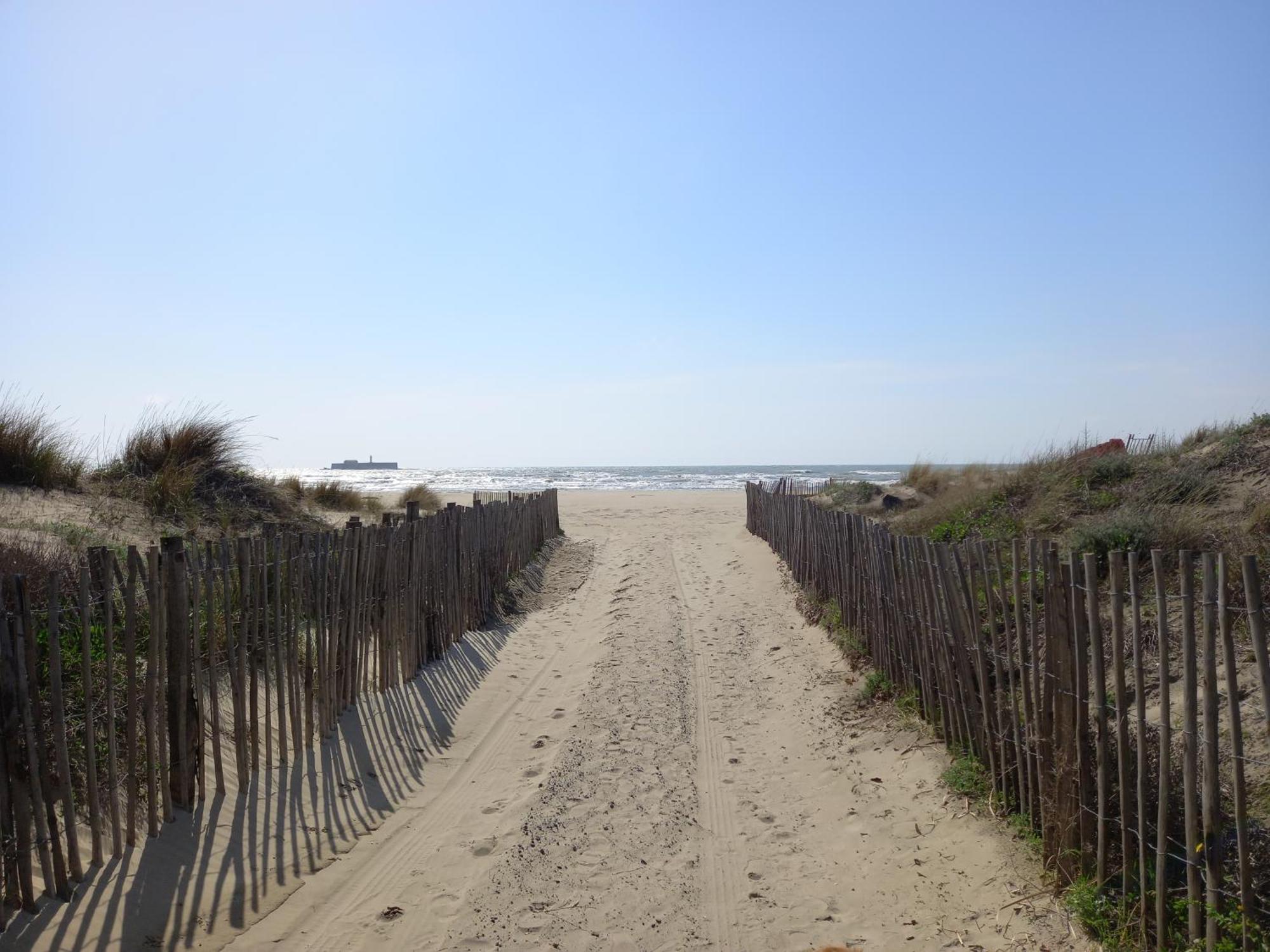 Le Sopraland 419, T2 Climatise, Piscine, Parking Lejlighed Agde Eksteriør billede